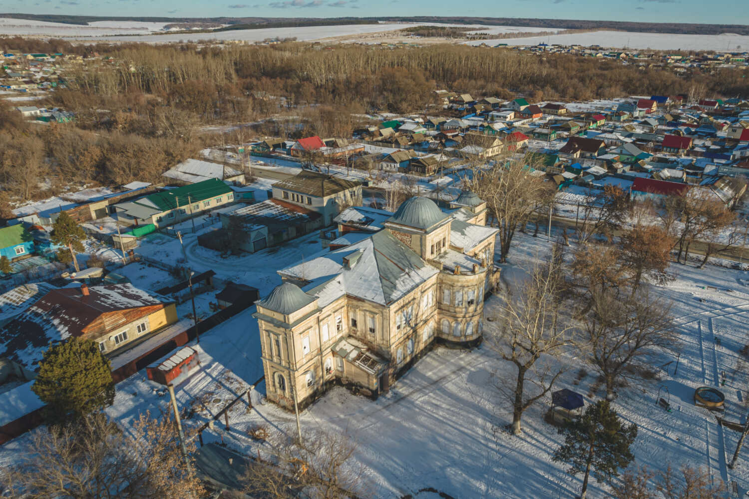 Заброшенная усадьба в Тереньге под Ульяновском